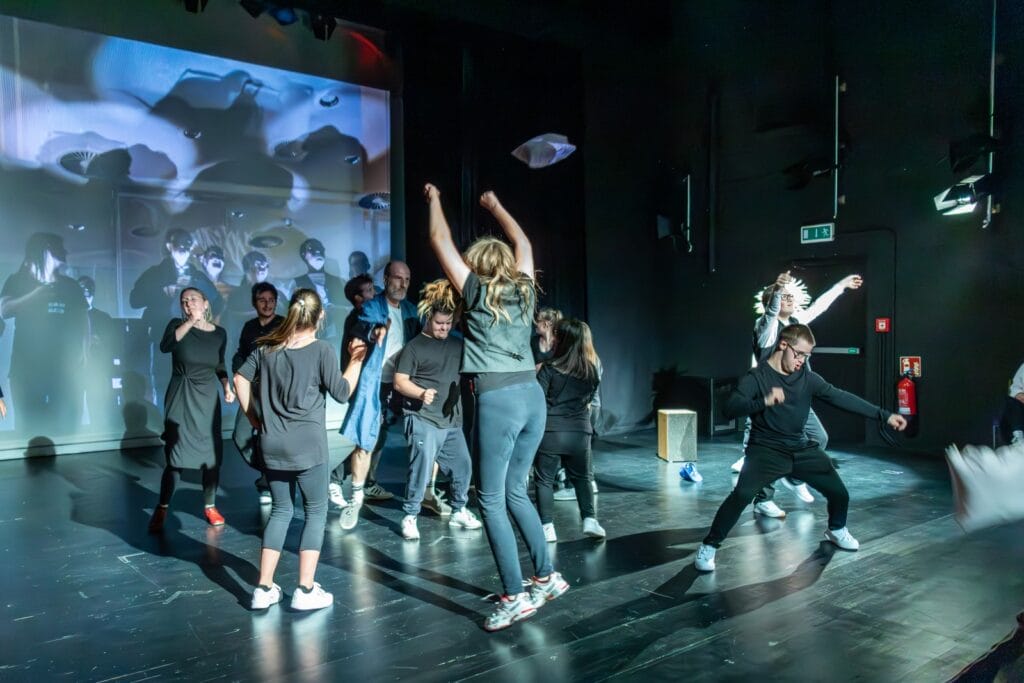 einsmehr Gruppe FreiSpiel21 bei Auftritt