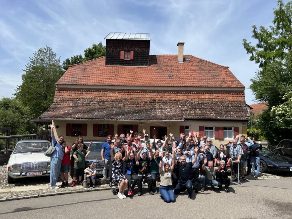 Gruppenbild Oldtimerausfahrt am 01.06.25 zum Kloster Thierhaupten