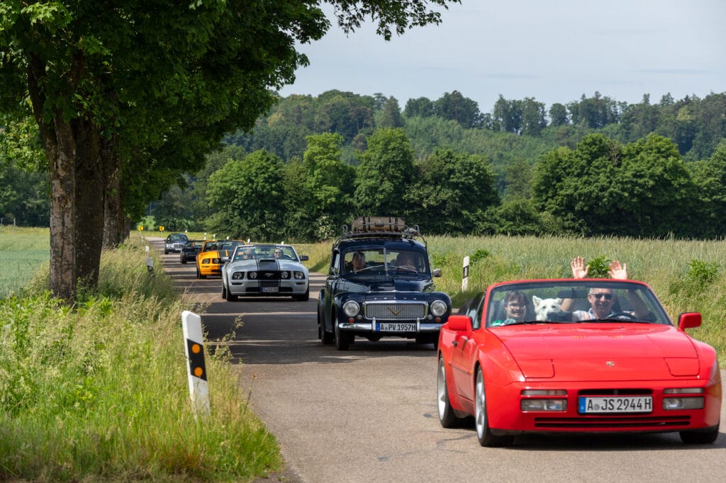 Der Oldtimer Konvoi